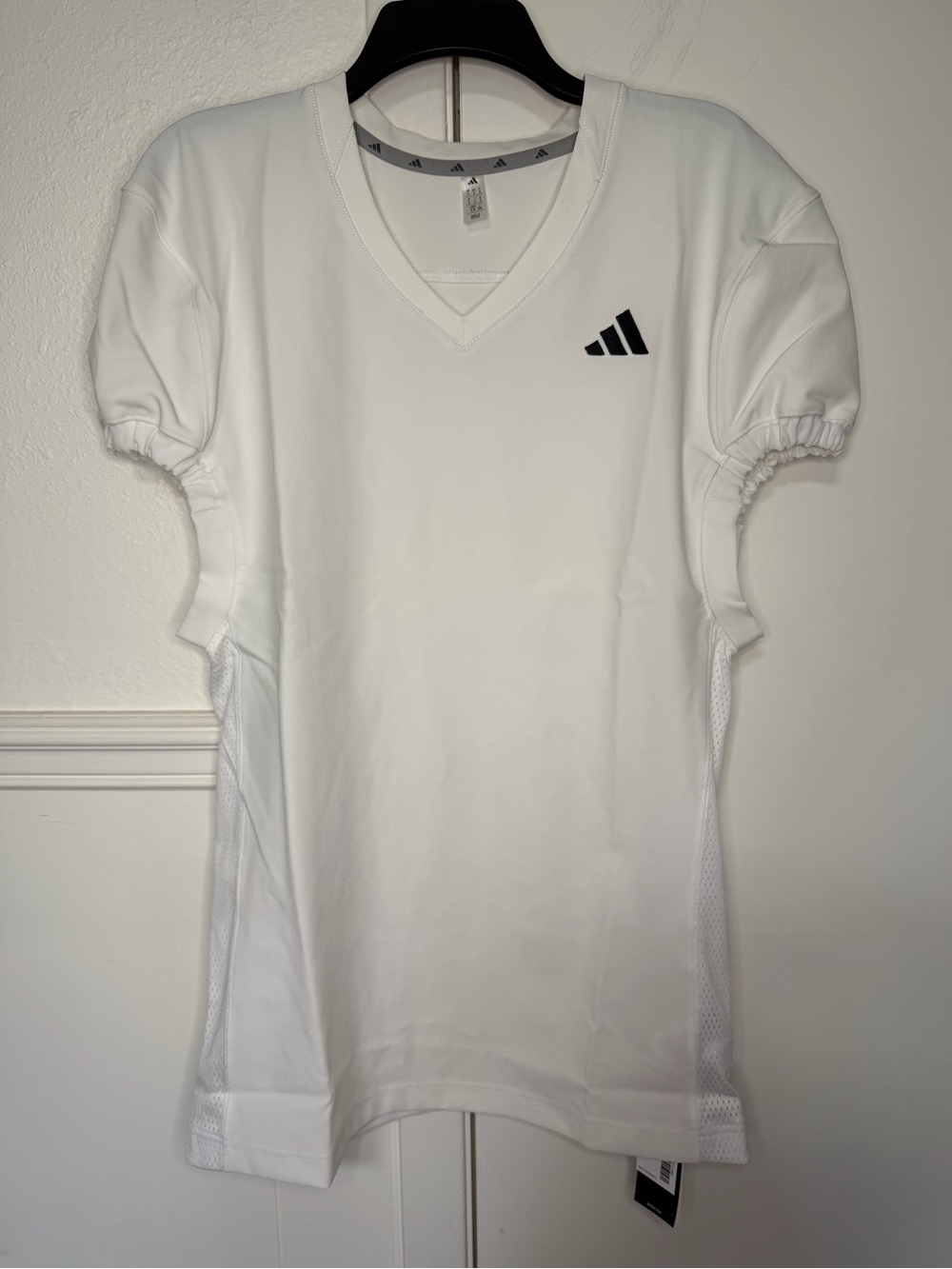 adidas White V-Neck Performance Top with white Trim L new with tag